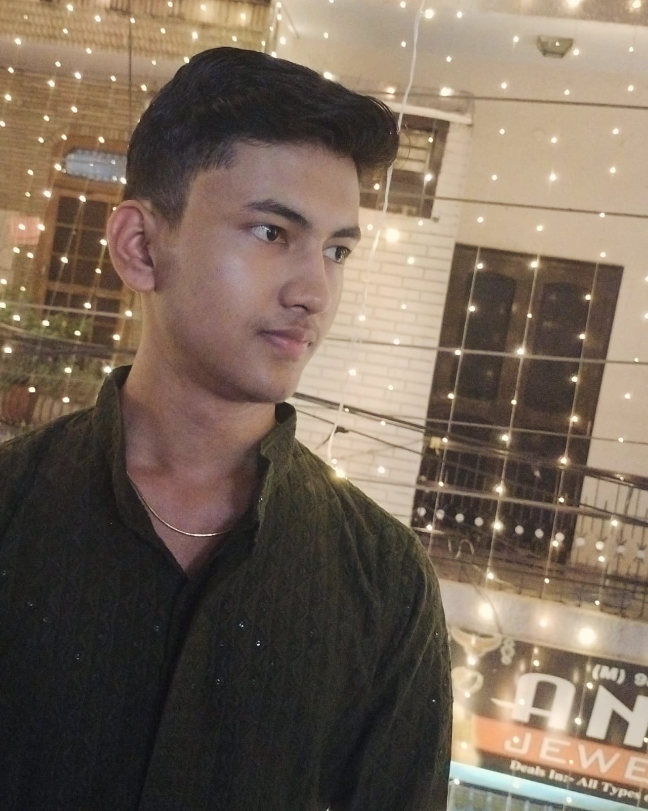 Vaibhav Gupta - Full Stack Developer and Computer Science Engineering Student at Bennett University
